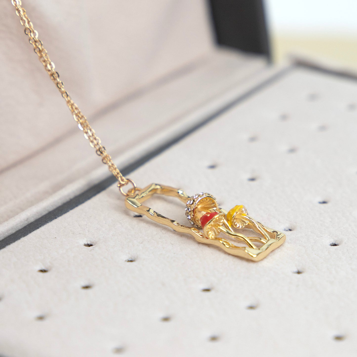 Mushroom Necklace Female Personality Fashion Drip Oil Diamond Niche Trend Clavicle Chain Jewelry